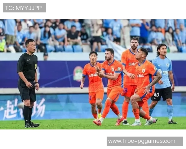 挖角国安！曝申花顶薪约请球队主力中锋加盟，沙龙提前完成续约